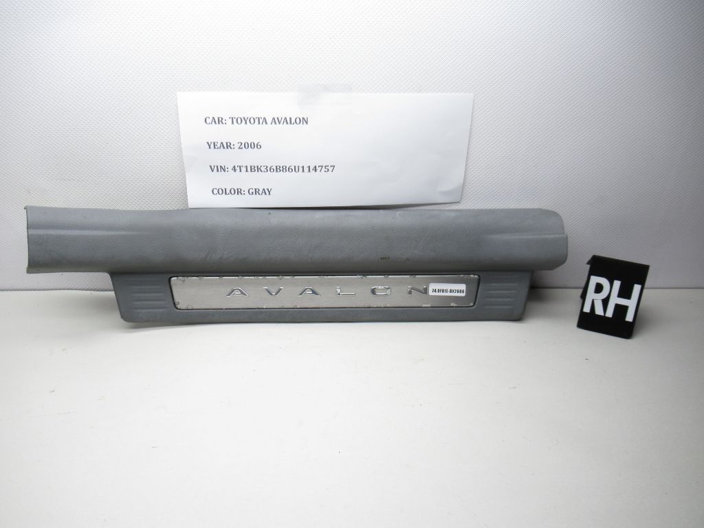 2005-2010 TOYOTA AVALON REAR RIGHT DOOR SILL PLATE OEM 67917-AC040 OEM