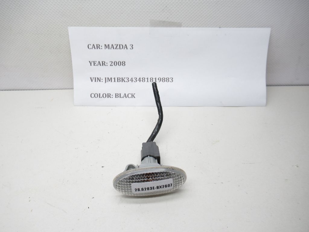 04-09 Mazda 3 MPV Fender Marker Turn Signal Lamp Light E13010635 OEM