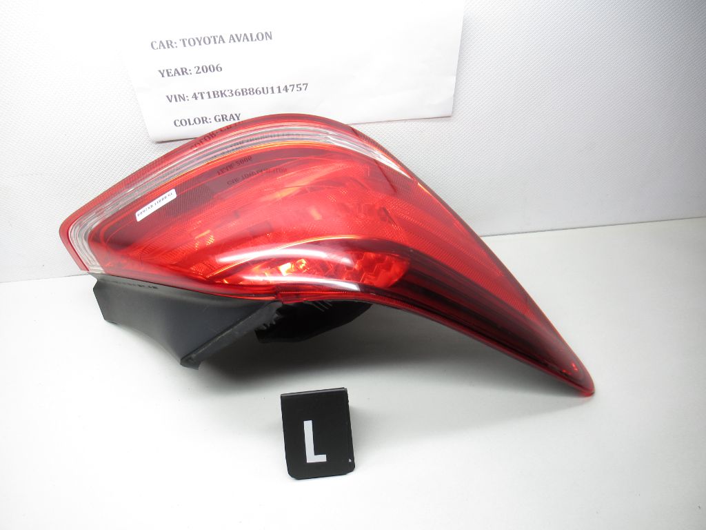 05 - 10  Toyota Avalon Driver Left Taillight Tail Light 81560-AC090 OEM