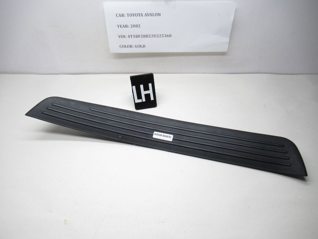 2000-2004 Toyota Avalon Rear Left Side Door Sill Kick Plate 67916-AC020 OEM