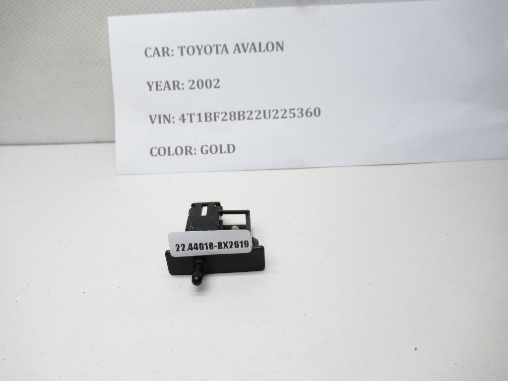 00-12 Toyota Avalon Front Passenger Glove Box Door Light Switch 81260-33030 OEM