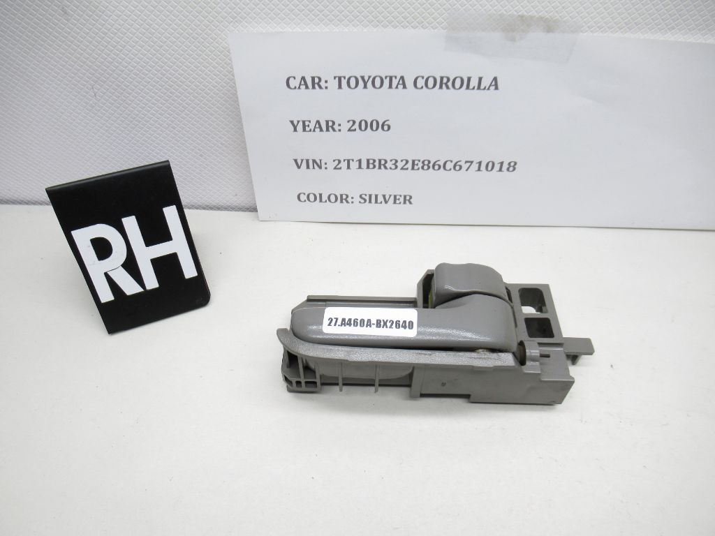 2003-2008 Toyota Corolla RH Side Interior Door Handle 6927302020 OEM