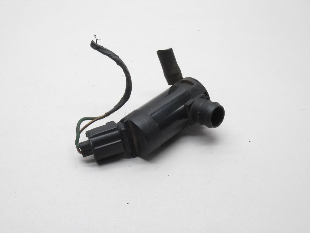 1999-2003 Ford Windstar Windshield/Wiper Washer Fluid Pump F6SU-17664-DA OEM