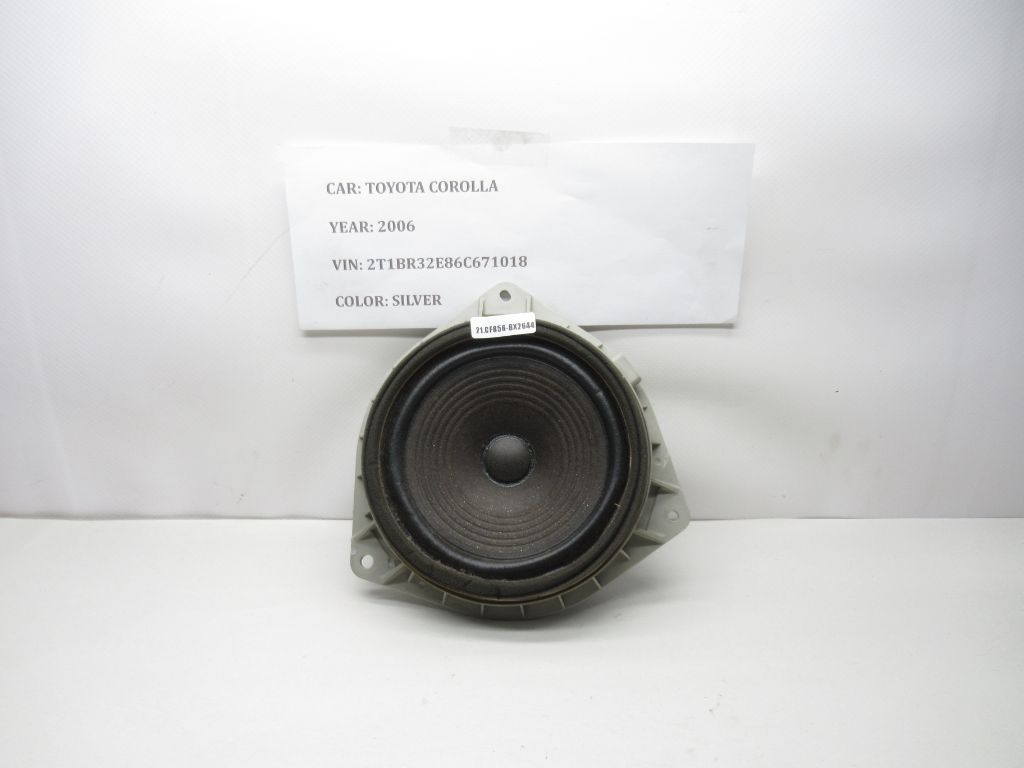 2004-2008 Toyota Corolla Front Door Speaker 86160-0245 OEM