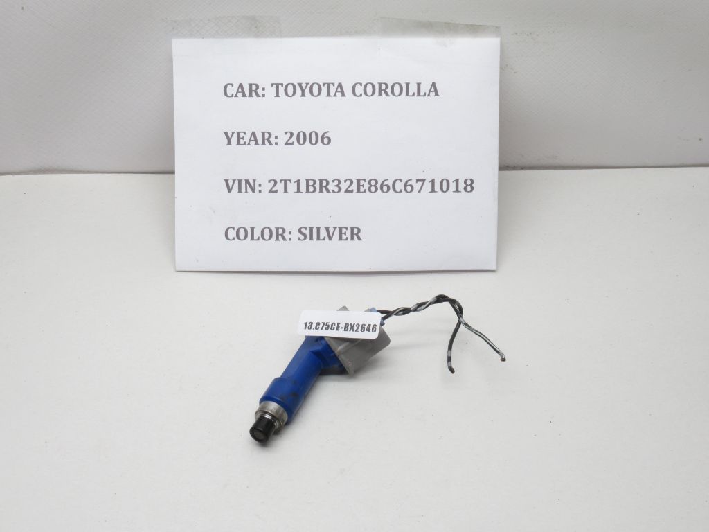 04-08 Toyota Corolla Matrix Pontiac Vibe Fuel Injector 23250-0D050 OEM