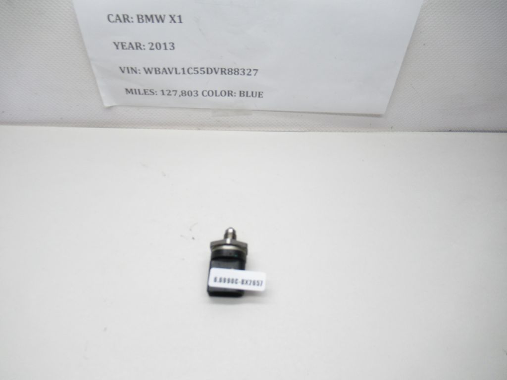 2013 - 2018 BMW X1 Fuel Pressure Sensor 0261545072 OEM