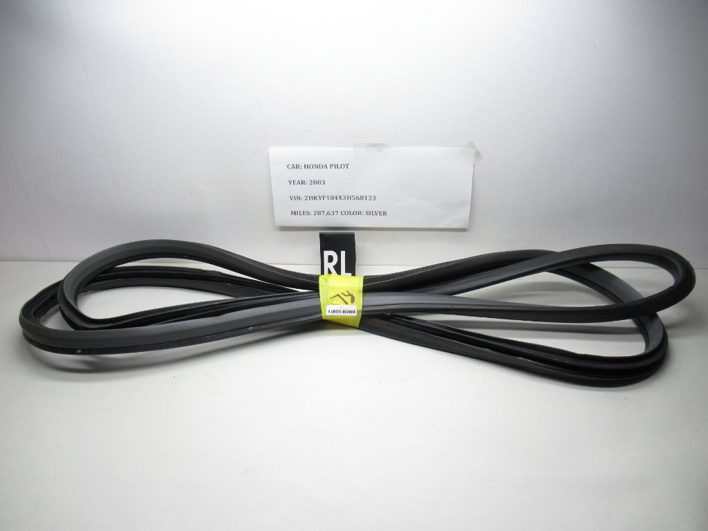 2003-2008 Honda Pilot Rear Left Door Rubber Seal 72855S9VA12 OEM