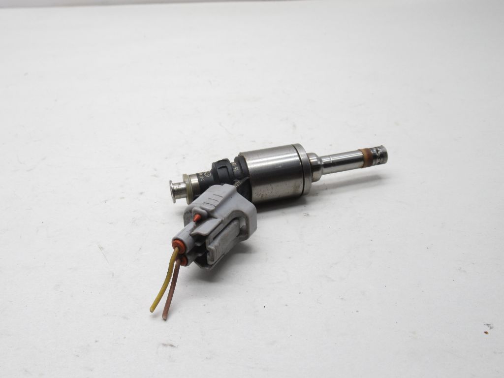 2018 - 2020 Infiniti Q50 Fuel Injector 0261500092 / 166005CA0A OEM