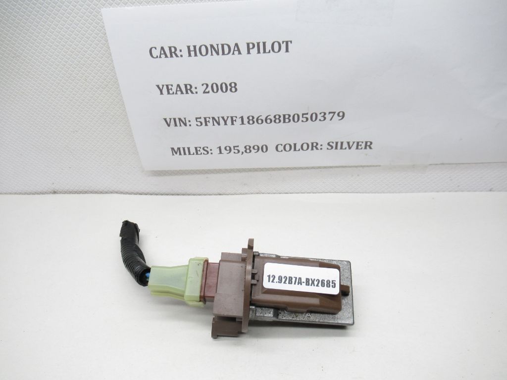 2001-2008 Honda Pilot Rear Blower Motor Resistor Denso 077800-0870  OEM