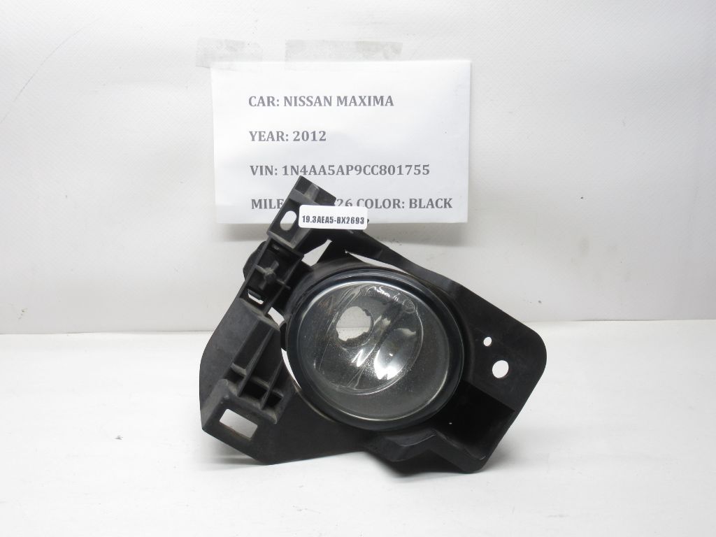 2009-2014 Nissan Maxima Fog Light Passenger Right 261509N00A OEM