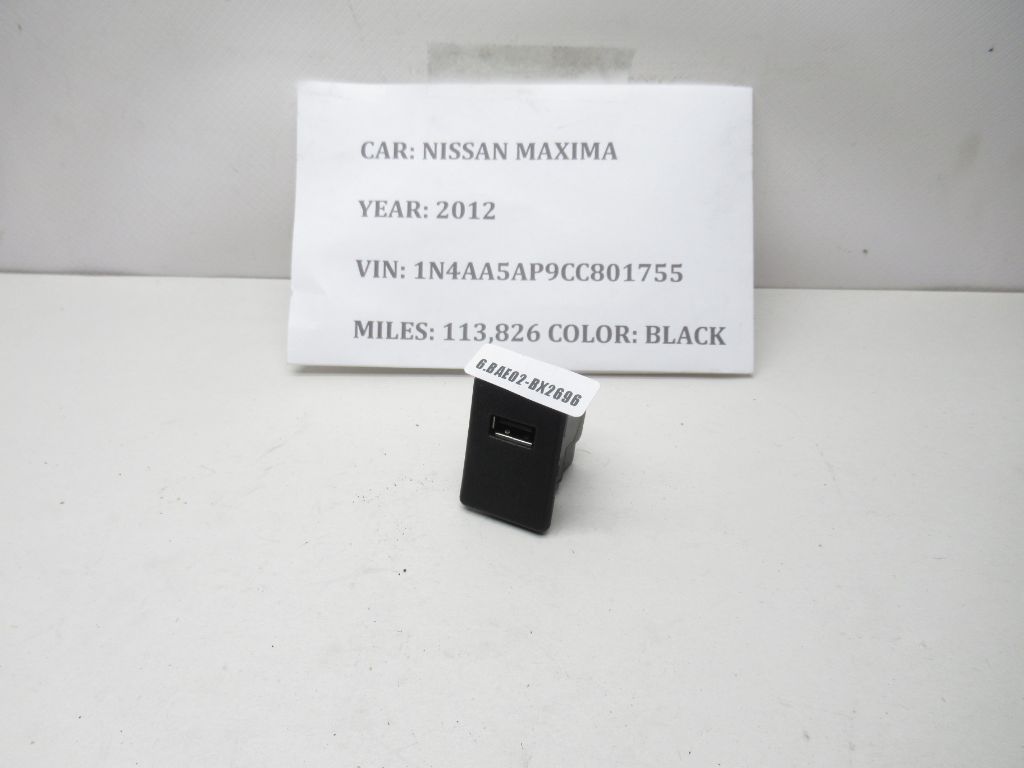 2009 - 2014 Nissan Maxima Auxiliary USB Jack 28023ZX70A OEM