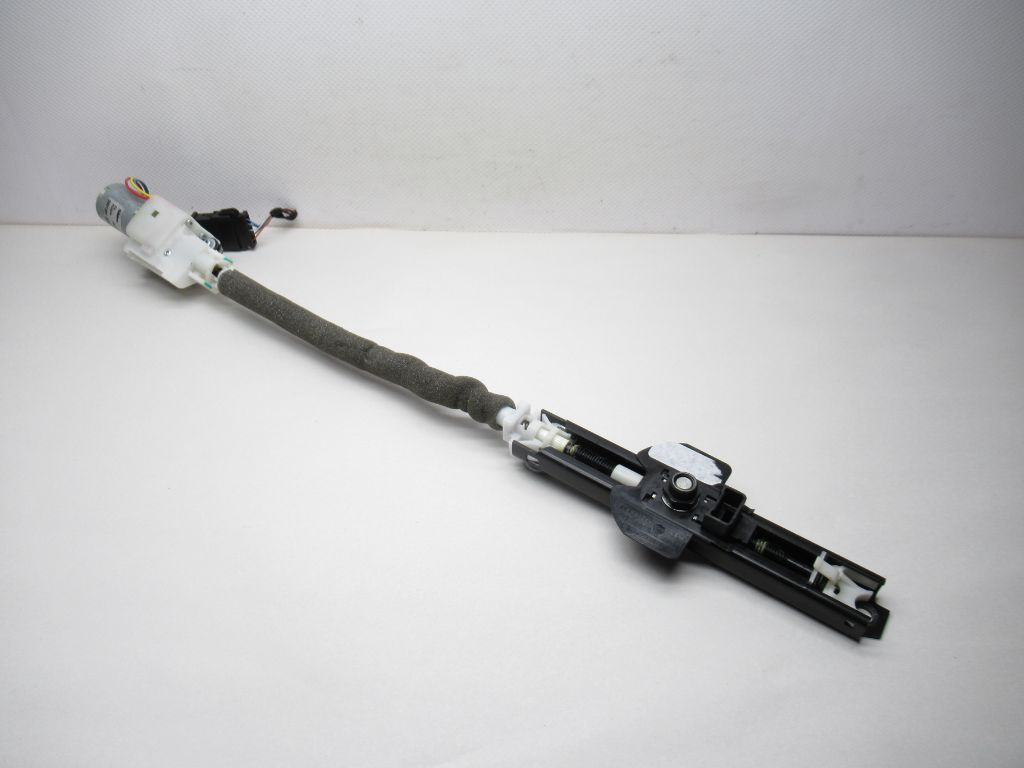 2003 - 2010 Audi A8 S8 Front Right  Seat Belt Adjustment Actuator 602044200 OEM