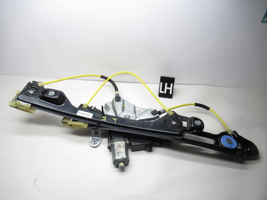 13-19 Cadillac XTS Front Left Window Regulator With Motor 20905688 OEM