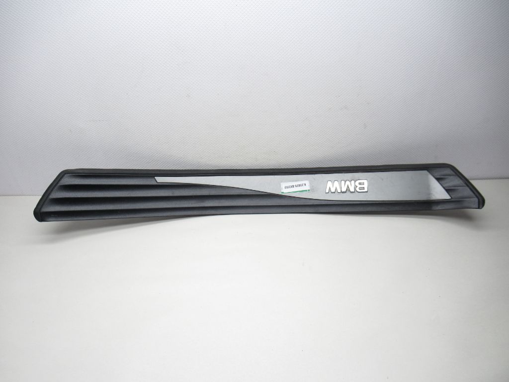 2006 - 2010 BMW 550i Rear Left Door Sill Scuff Plate Trim Cover 51477034305 OEM