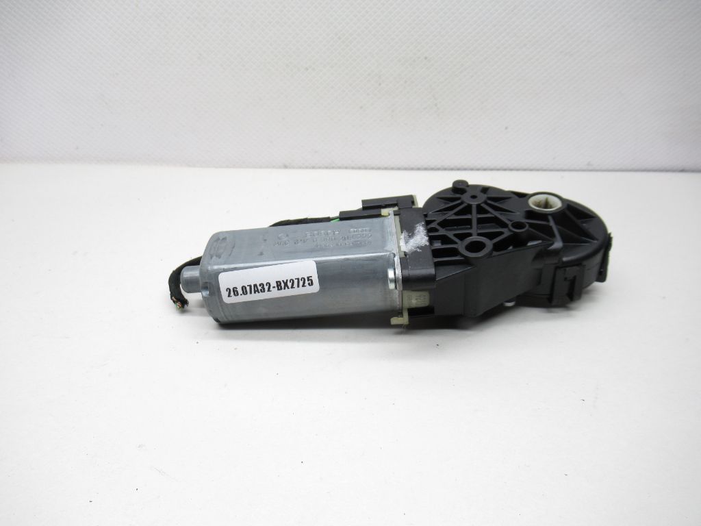 04-10 Audi A8 Quattro Front Seat Adjustment Motor  0390203222 OEM