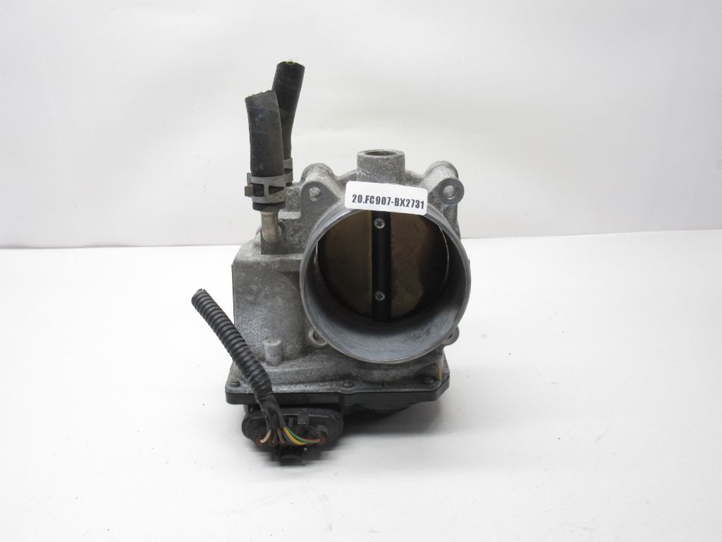 2007-2011 Toyota Camry Engine Throttle Body Control Unit  220300P050 OEM