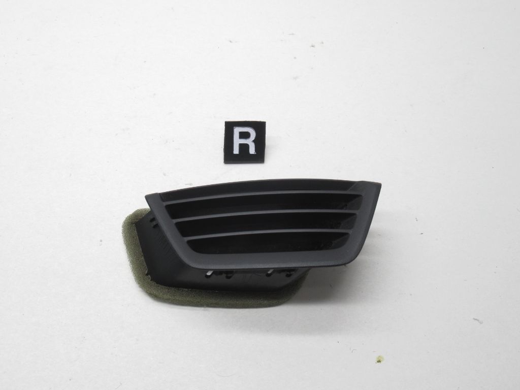 2010-2017 GMC Terrain Right Hand Air Defogger Vent 20817703 OEM