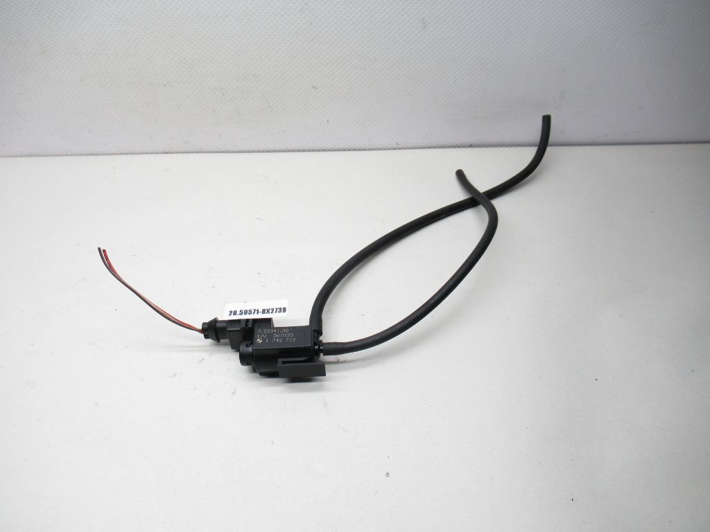 2008-2010 BMW 3 5 7 Series Vacuum Pump Solenoid Control Valve Unit 72234100 OEM