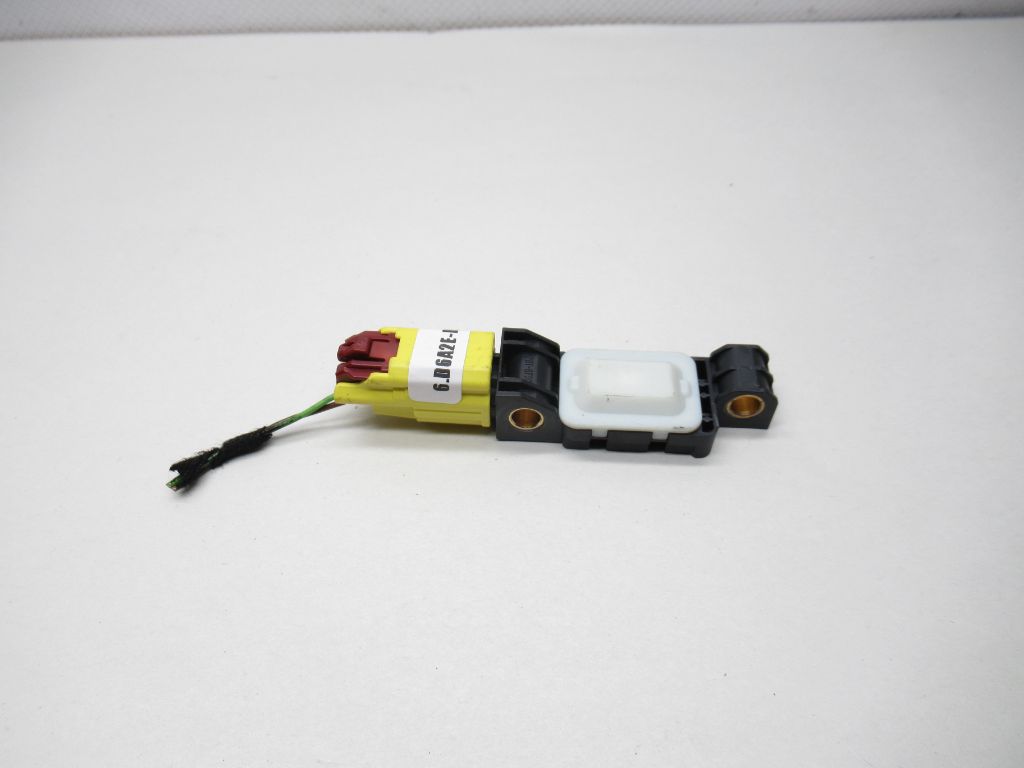 2004-2010  Audi A8 Quattro Impact Sensor 4B0 959 643 D OEM