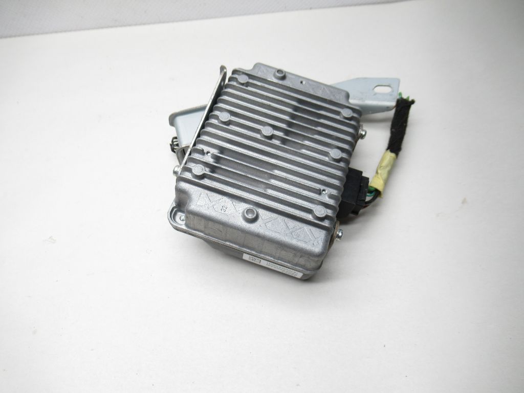 2014-2023 Jeep Cherokee Power Inverter Module Control 56029609AB OEM