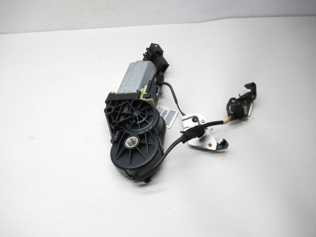 14-15 BMW 428I Gran Coupe Front Right Side Roof  Locking Motor 0390203656 OEM