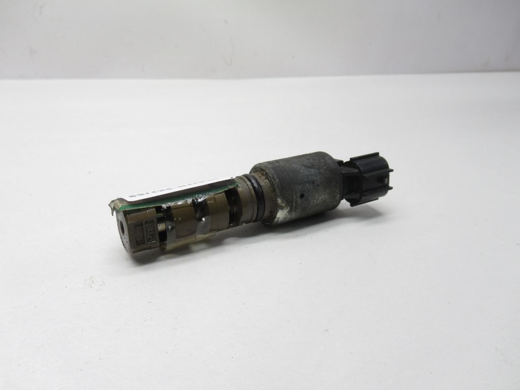 2012-2015 Toyota Prius Variable Camshaft Timing Control Valve 337010-501022 OEM