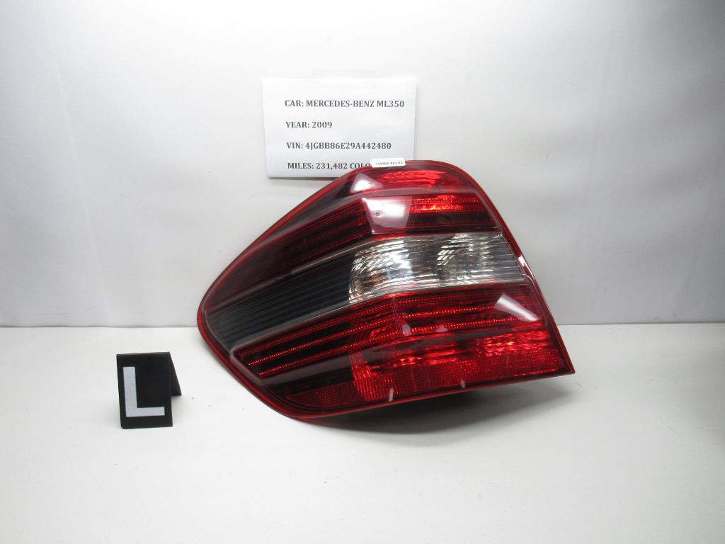 2006-2009 Mercedes-Benz ML350 Left Tail Light Lamp 1648203964 OEM