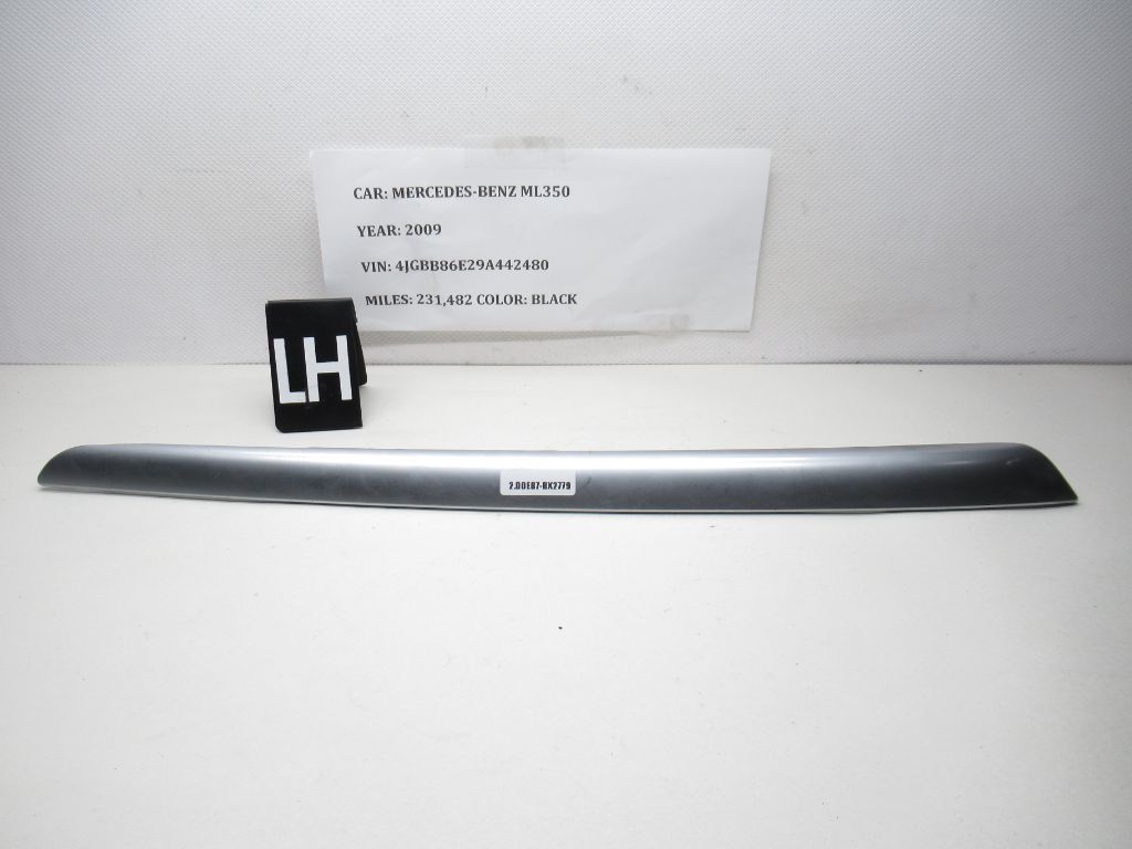 07 - 11 Mercedes W164 ML CLASS Rear Left Side Door Panel Trim A1647300722 OEM