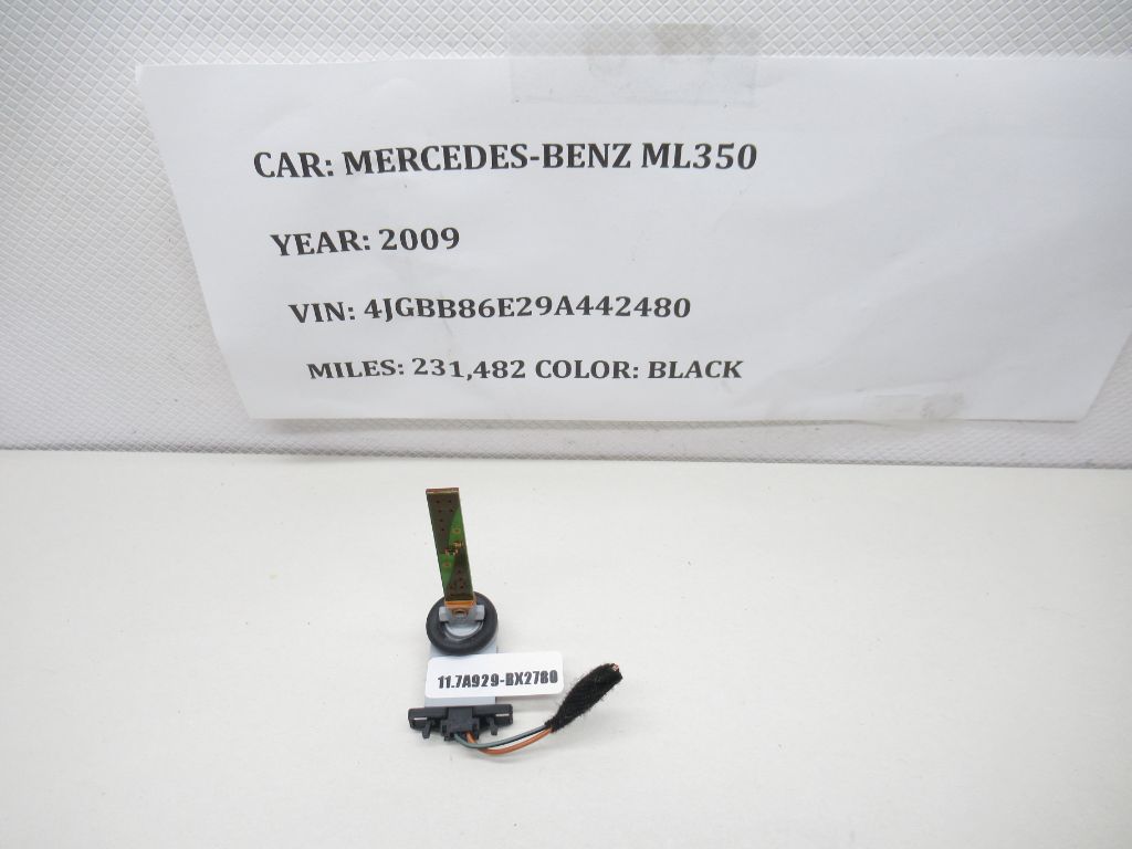 2006-2011 Mercedes-Benz ML350 Temperature Sensor A1638300272 OEM