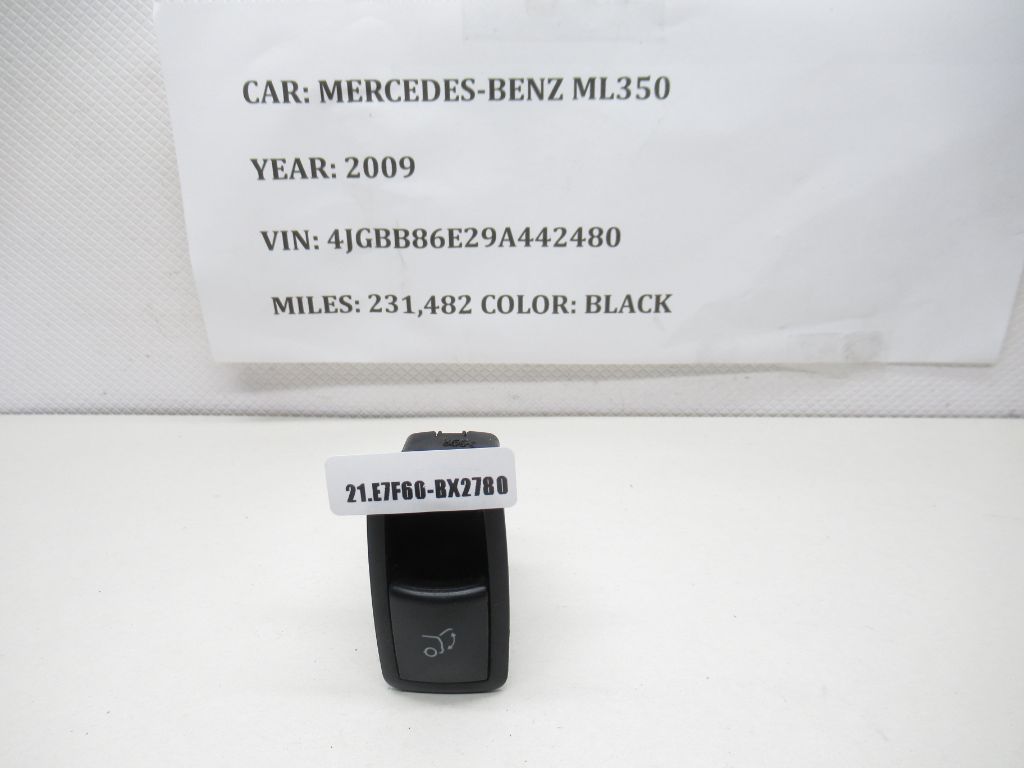 06-11 Mercedes ML350 Left Trunk Lid Gate Release Lock Switch A2518706310 OEM