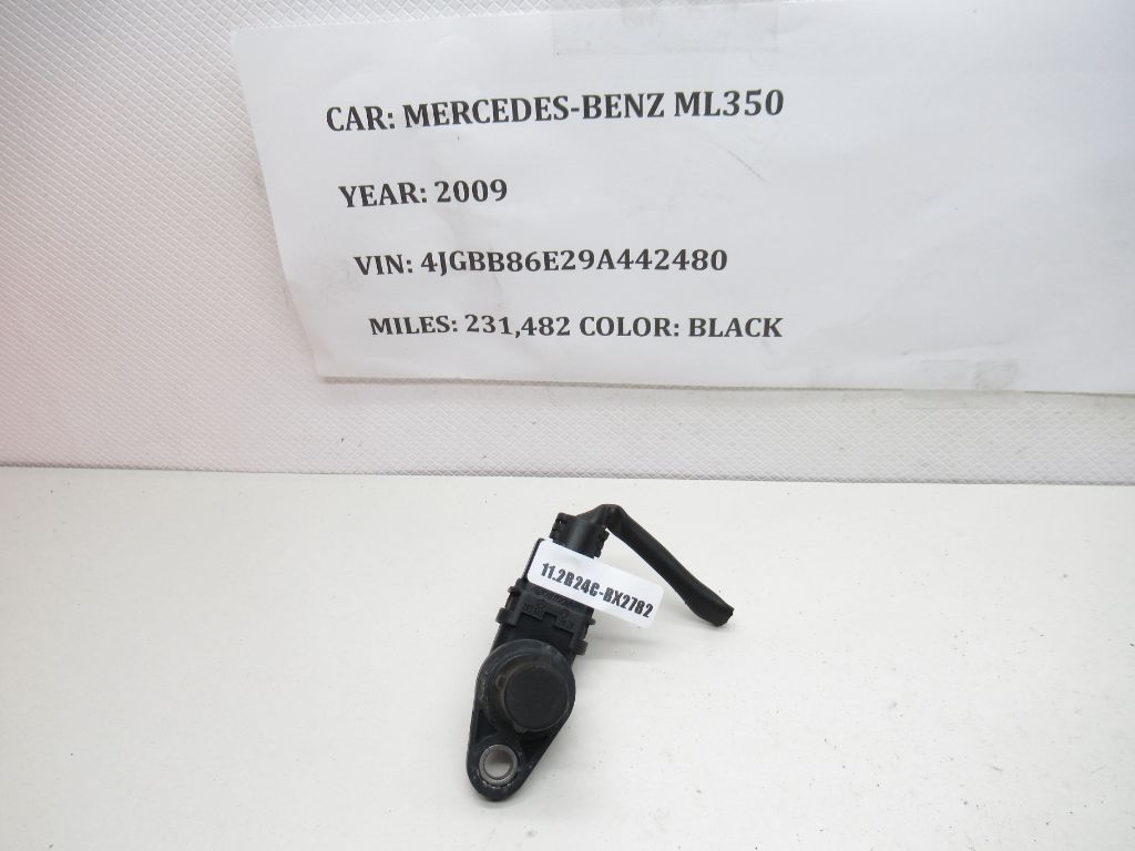 2006 - 2009 Mercedes-Benz ML350 Camshaft Position Sensor A0041539628 OEM