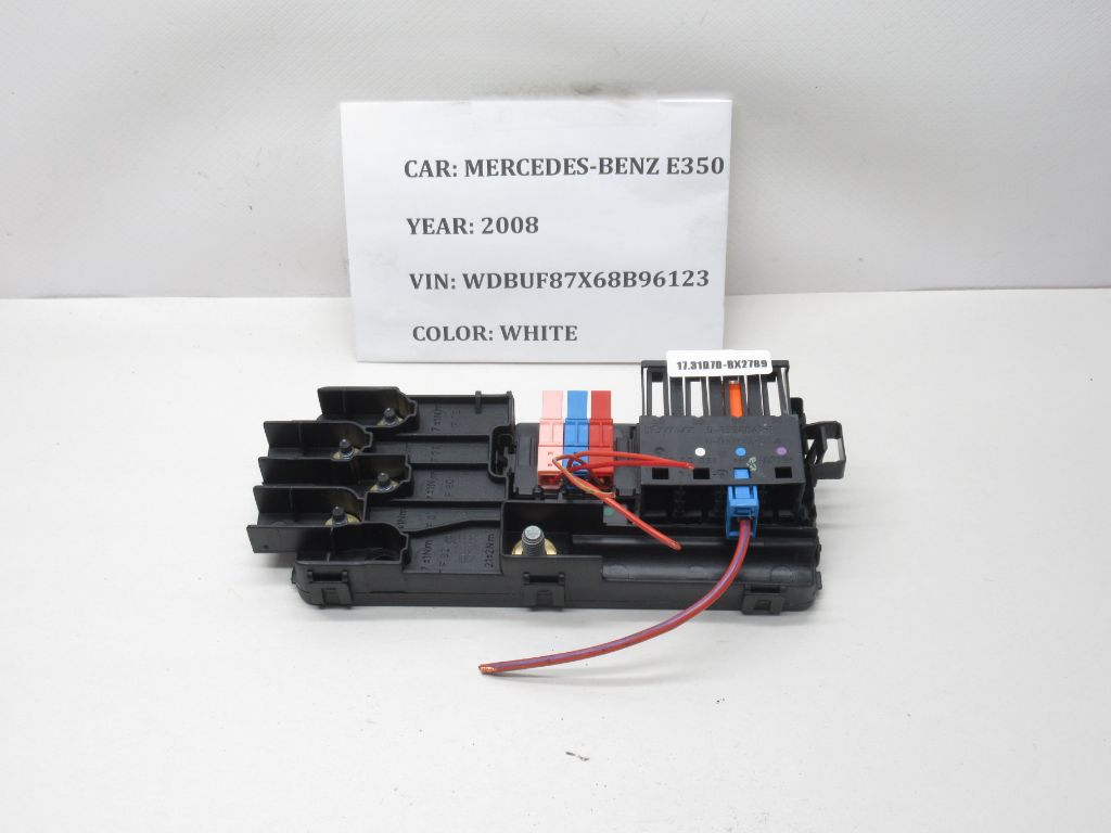 03-09 Mercedes E320 E350 Rear Trunk Fuse Box Relay Power Module 2115452301 OEM