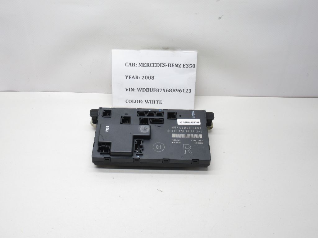 2003-2009 Mercedes E350 E550 Front Passenger Door Control Module 2118200626 OEM