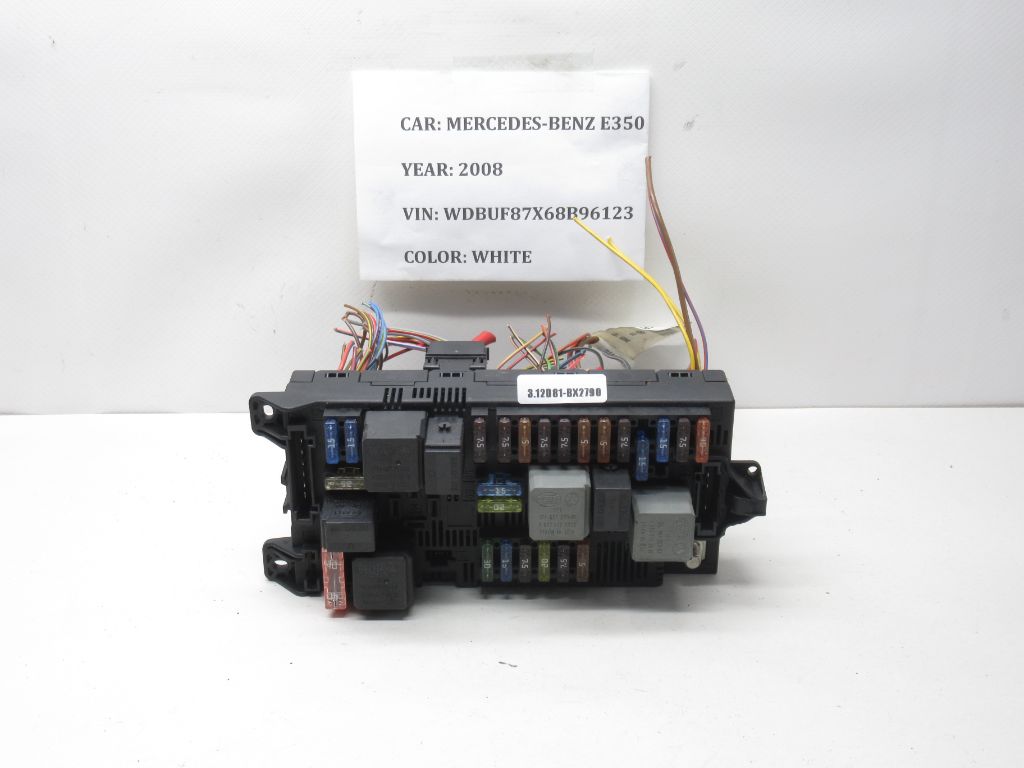 2006-2009 Mercedes-Benz E350 SAM  Fuse Box Module 2115457701 OEM