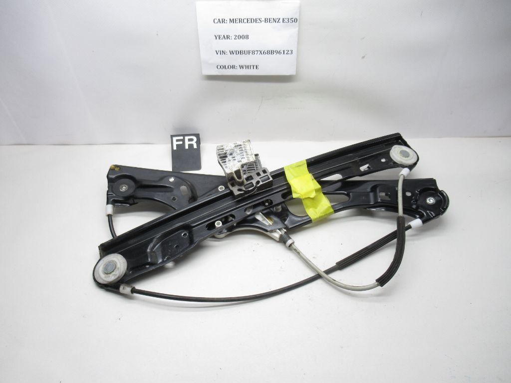 03-09 Mercedes-Benz E350 Front Right Side Door Window Regulator 2117200246 OEM