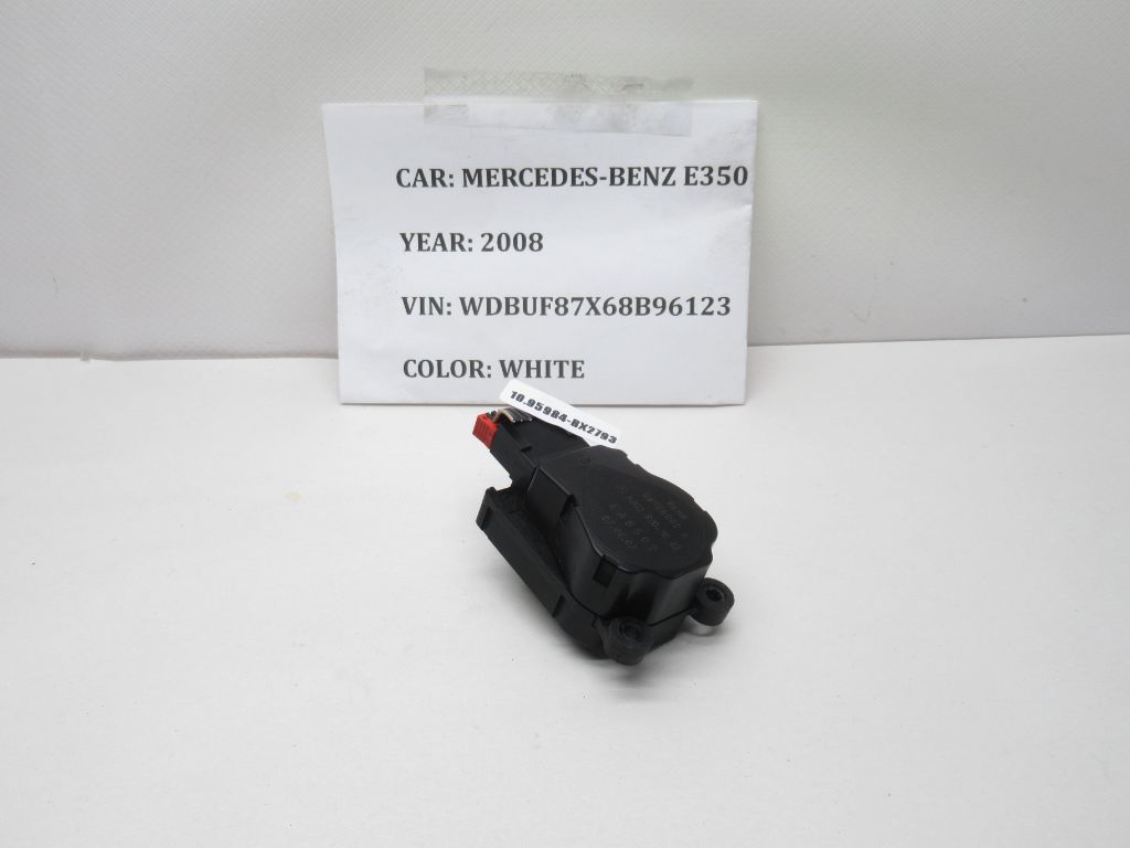 2006-2009 Mercedes-Benz E350 A/C Heater Actuator Motor A2038201642 OEM