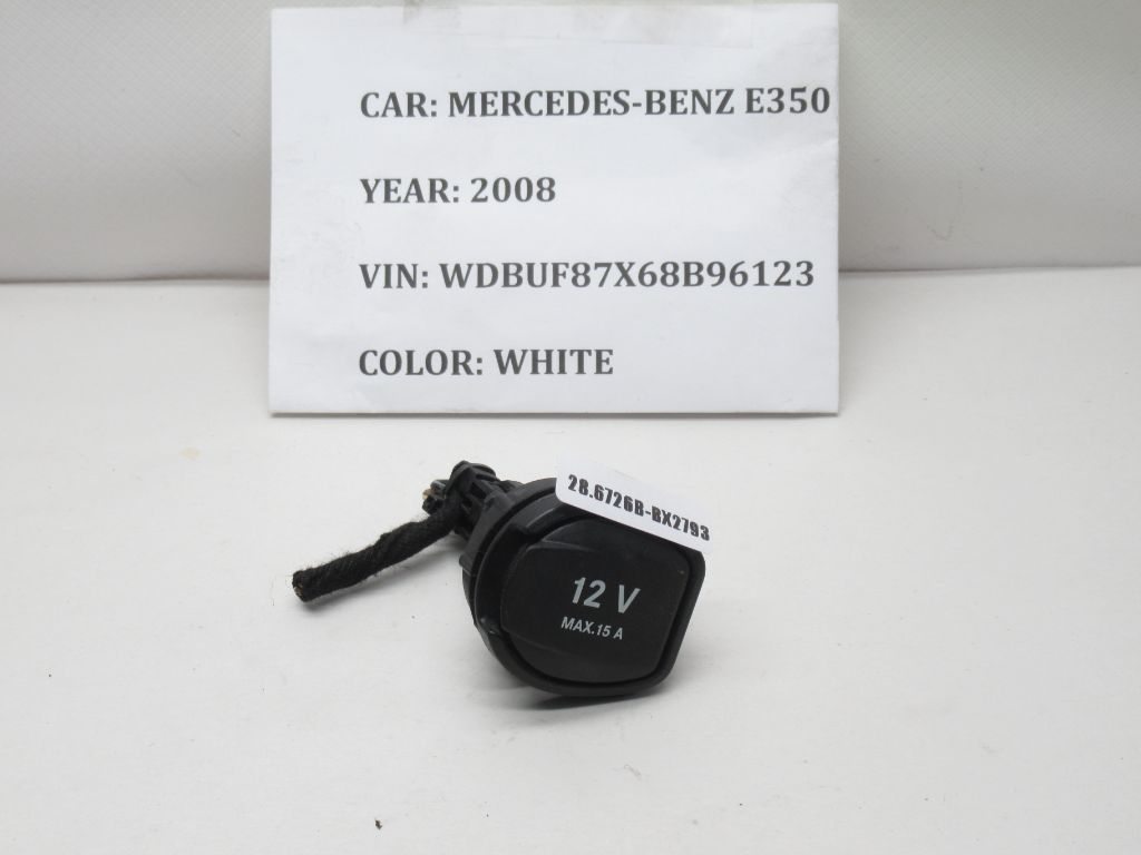 06-09 Mercedes-Benz E350 Power Outlet Cigarette Lighter Socket A0008204051 OEM