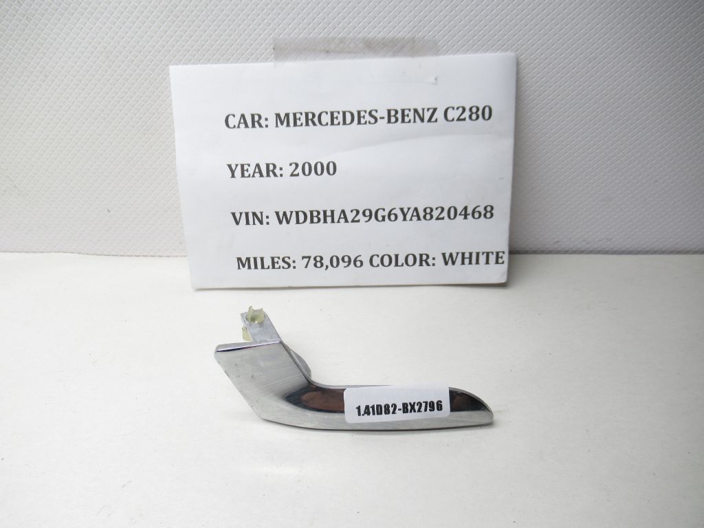 97-00 Mercedes-Benz C280  Front/Rear Right Interior Door Handle A2027660624 OEM