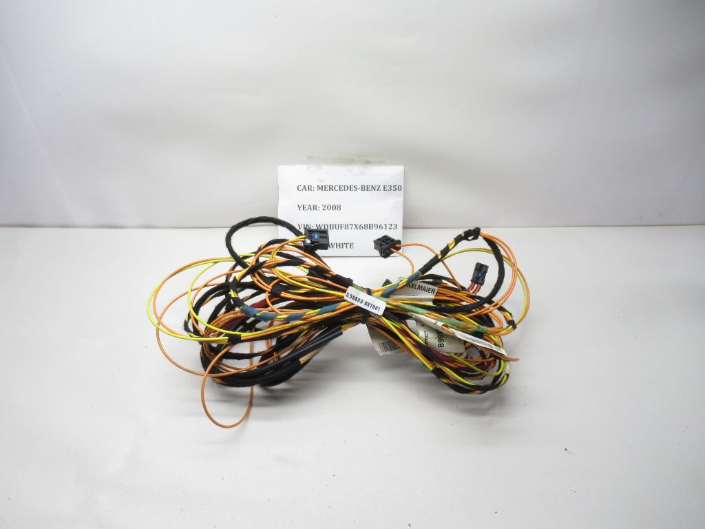 2006-2009 Mercedes-Benz E350 Satellite Radio Wiring Harness 2114408506 OEM