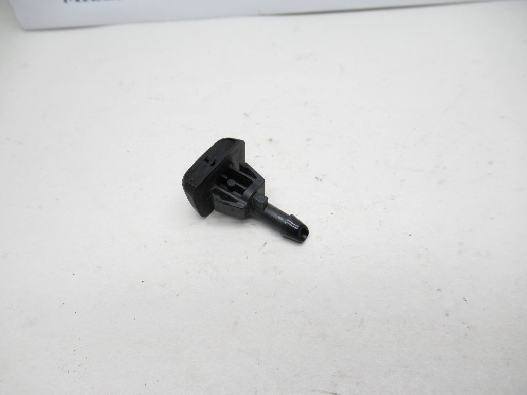 2010-2017 Chevrolet Equinox Windshield Washer Nozzle 23181646 OEM