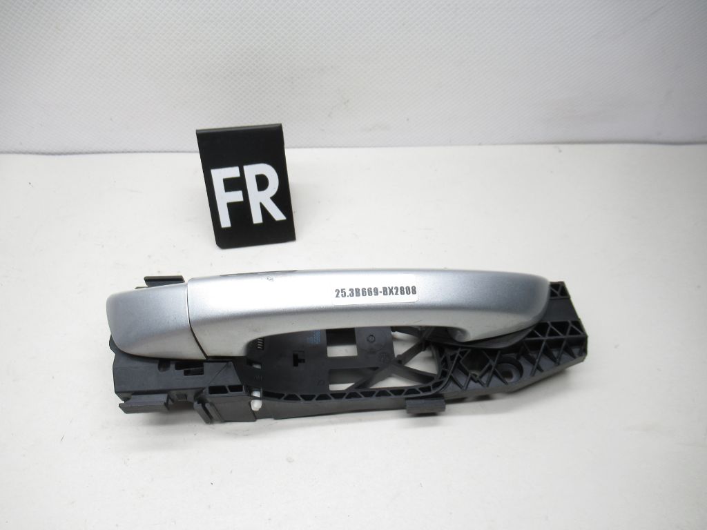 2010-2014 Volkswagen Golf Right Front Exterior Door Handle 5N0839885H OEM