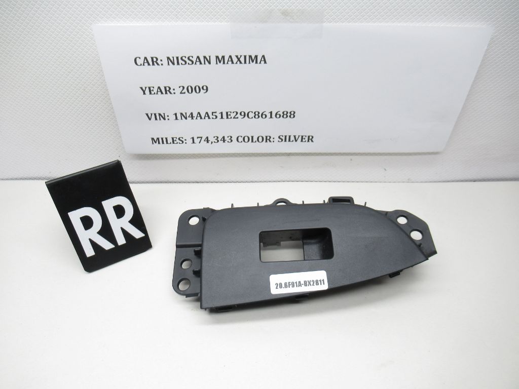 2009-2011 Nissan Maxima Rear Right Window Switch 82960-9N00A OEM