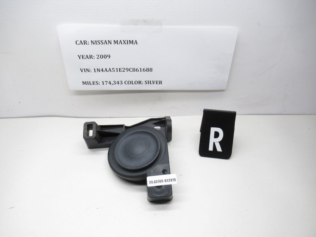 2009-2014 Nissan Maxima Front Lower Right Fog Light Cover Bezel 62256-9N00A OEM