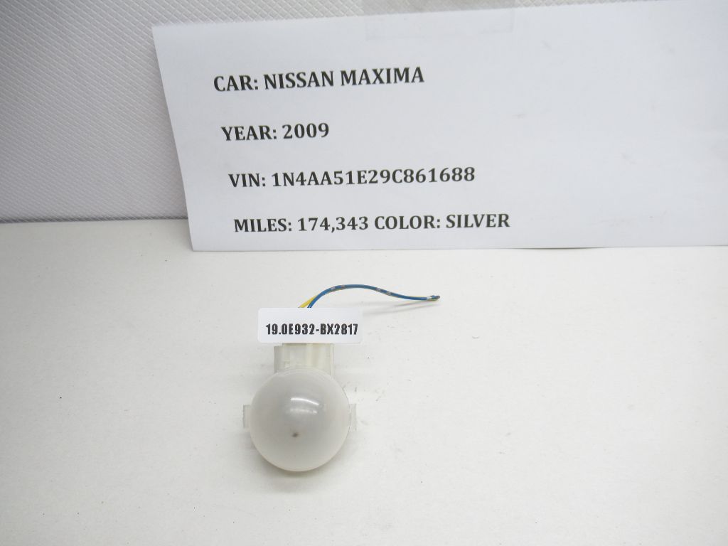 2009-2014 Nissan Maxima Trunk Interior Courtesy Light 26470-9E000 OEM