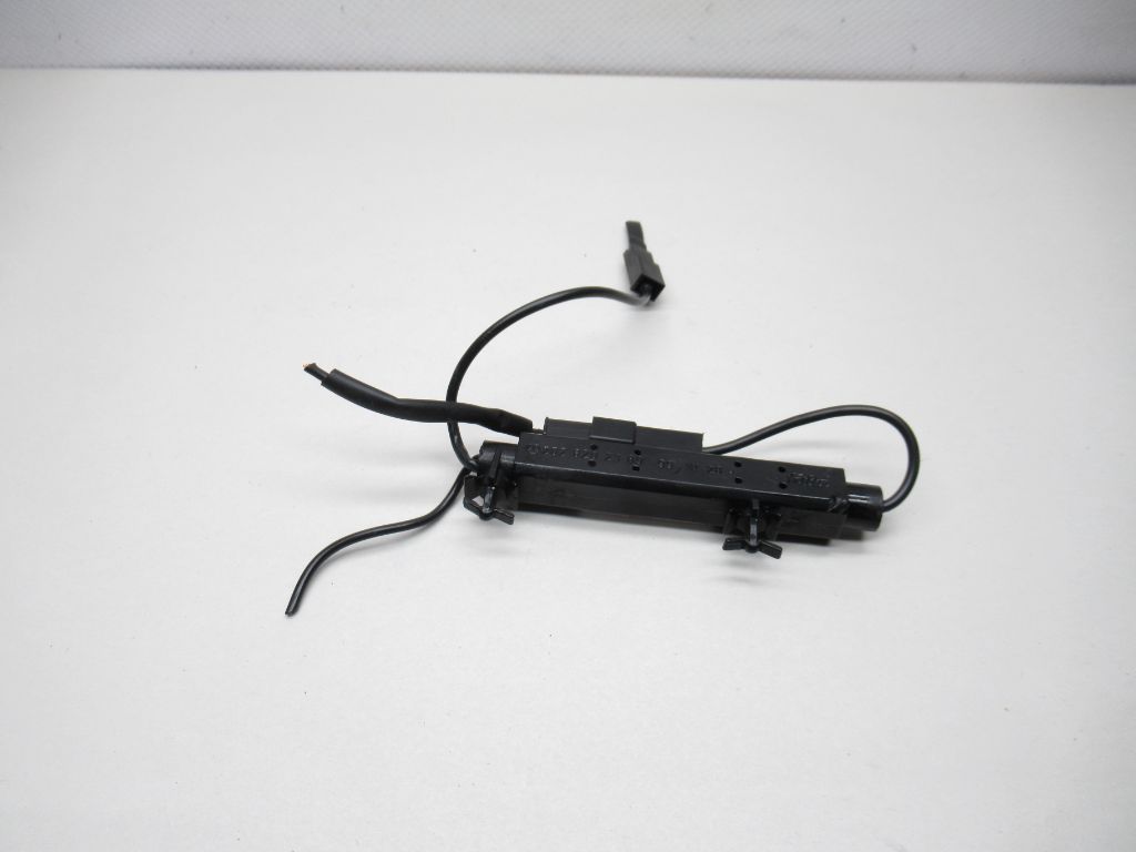 1998-2003 Mercedes ML320 Antenna Filter Parasitic Stopper 2028202389 OEM