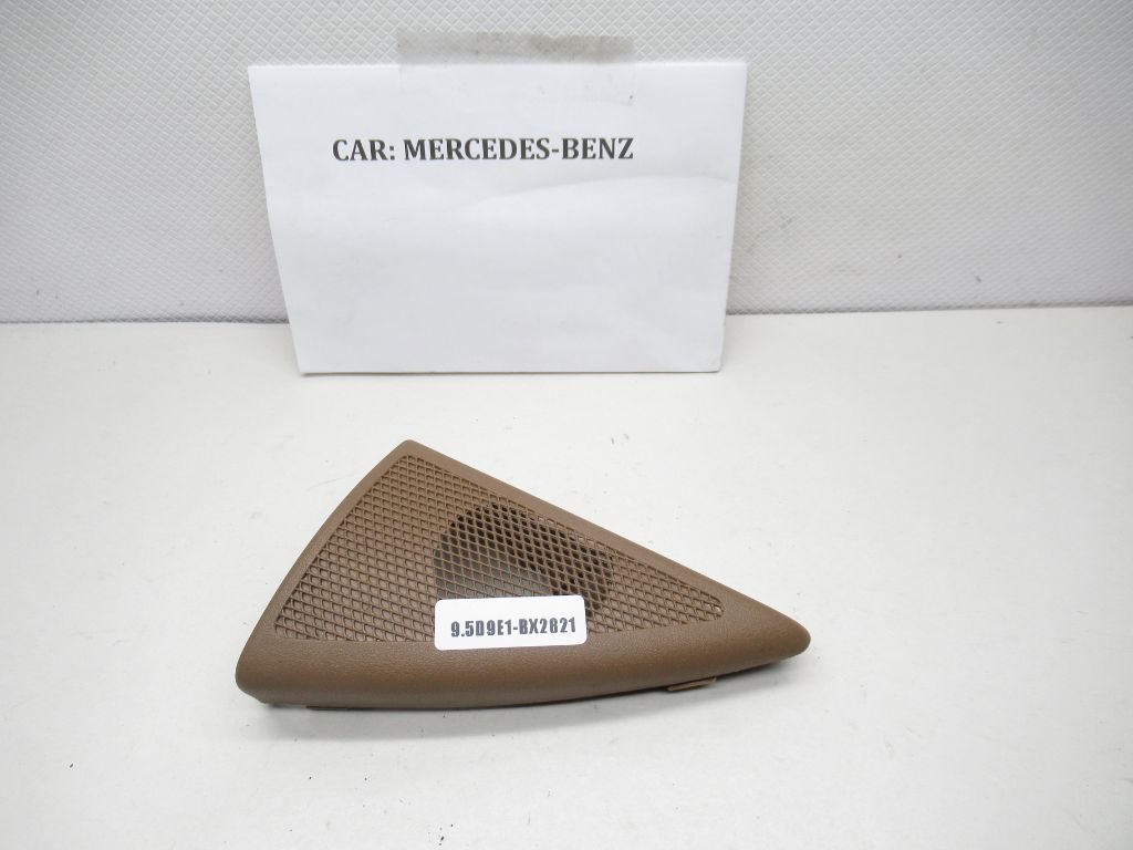 06-09 Mercedes-Benz E350 Door Corner Tweeter Speaker Cover A2117250194 OEM