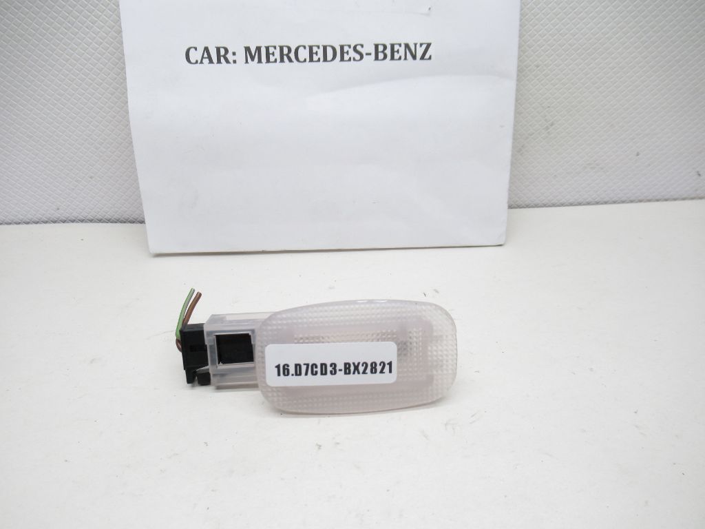 2006-2009 Mercedes E350 Interior Reading Light Lamp A2118203801 OEM