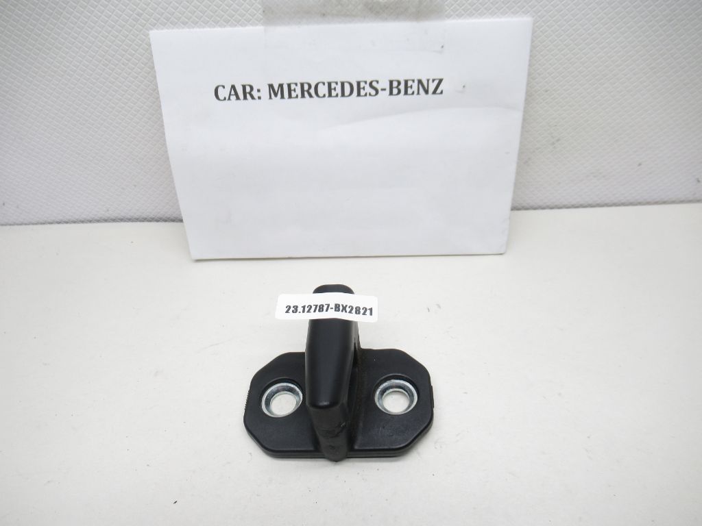 2006-2009 Mercedes-Benz E350 Door Lock Latch Striker A2037200004 OEM