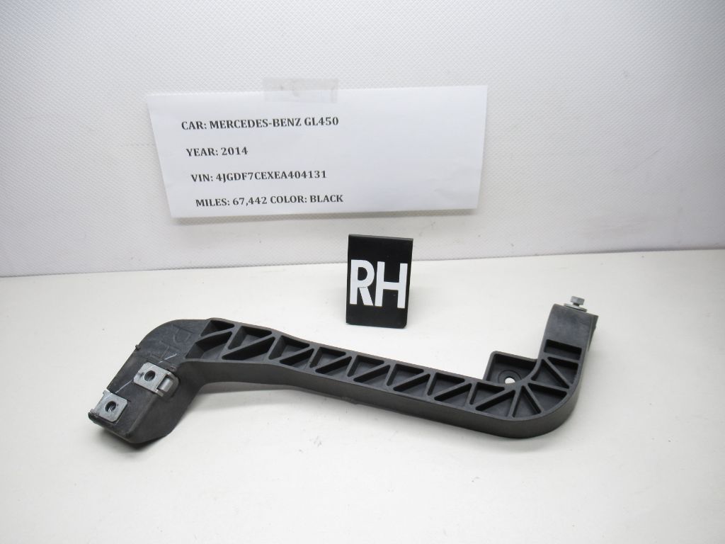 13-15 Mercedes-Benz GL450 Right Side Radiator Support Bracket A1666263731 OEM