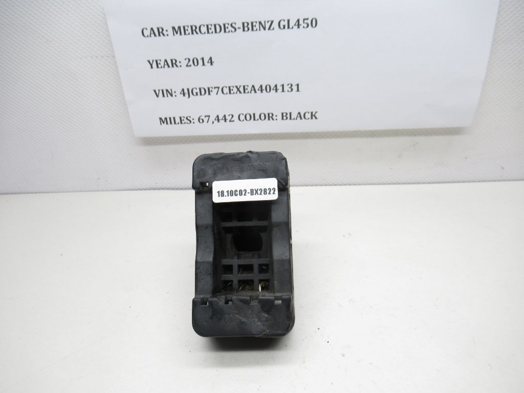 2013-2014 Mercedes GL450 Jack Mount Pad Support Bracket A2046920028 OEM